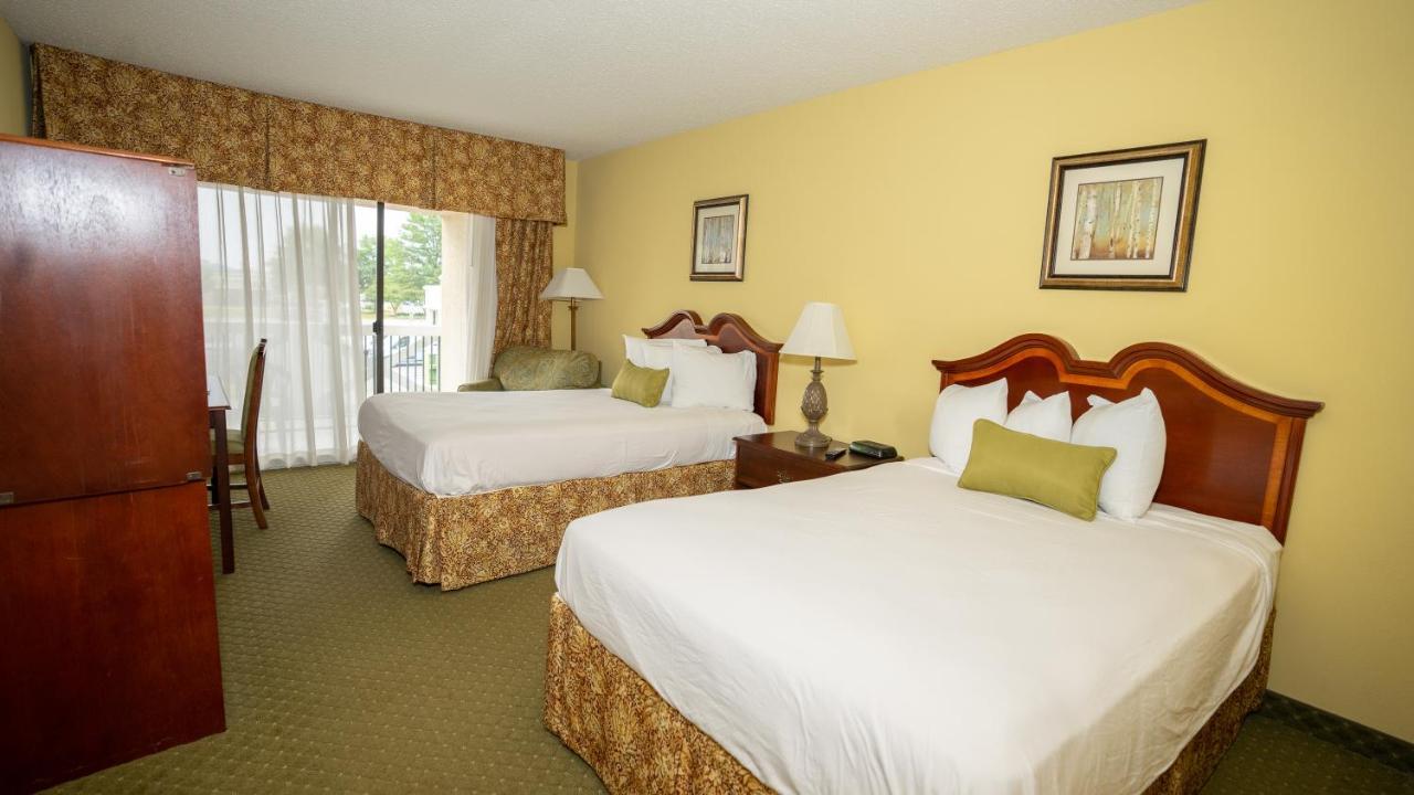 Clarion Hotel & Suites Convention Center Fredericksburg Luaran gambar